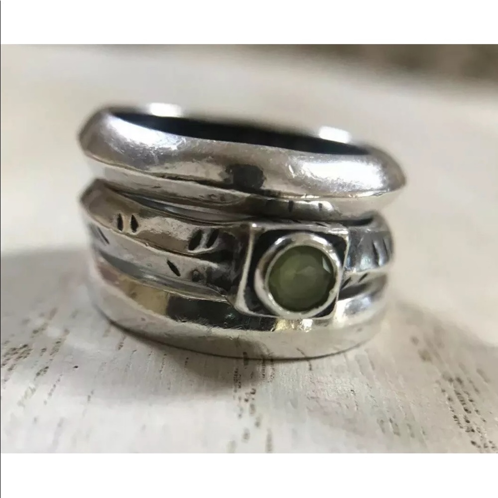 🔻Sold🔻Silpada 3 Ring Sterling Silver Peridot S